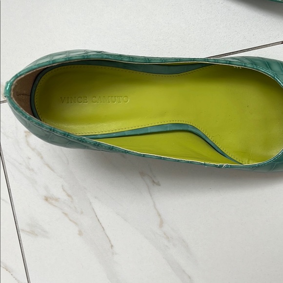 Green Croc-Embossed Women's Heels - Vince Camuto Size 11 - Picture 3 of 11